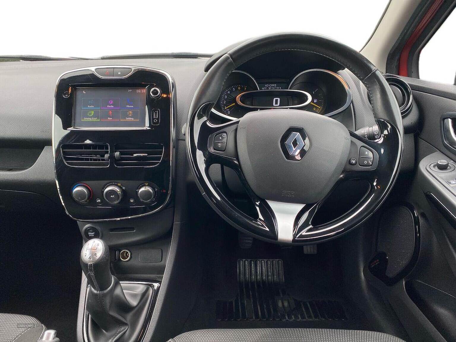 Mar 2016 Renault Clio 1.2 16V Dynamique Nav 5Dr