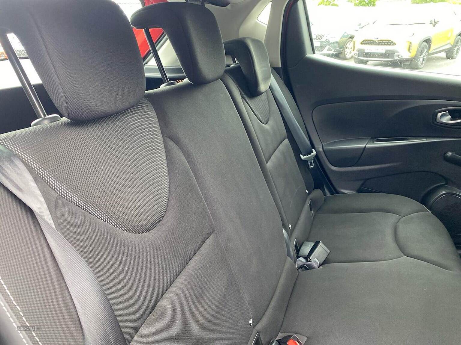 Mar 2016 Renault Clio 1.2 16V Dynamique Nav 5Dr