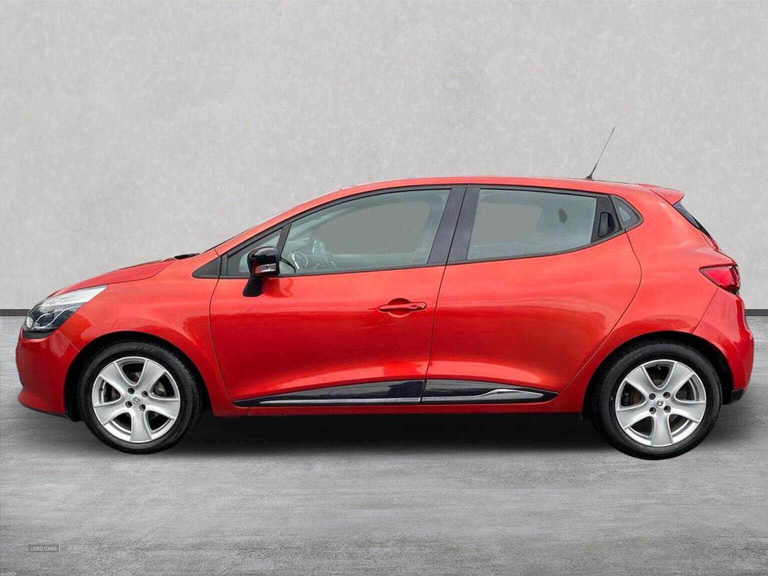 Mar 2016 Renault Clio 1.2 16V Dynamique Nav 5Dr