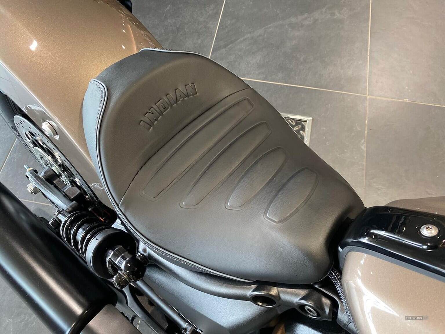  2025 Indian  SCOUT Scout Bobber Ltd+Tech Nara Bronze Metallic (25My)