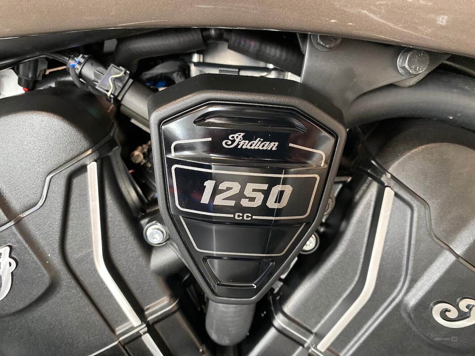  2025 Indian  SCOUT Scout Bobber Ltd+Tech Nara Bronze Metallic (25My)