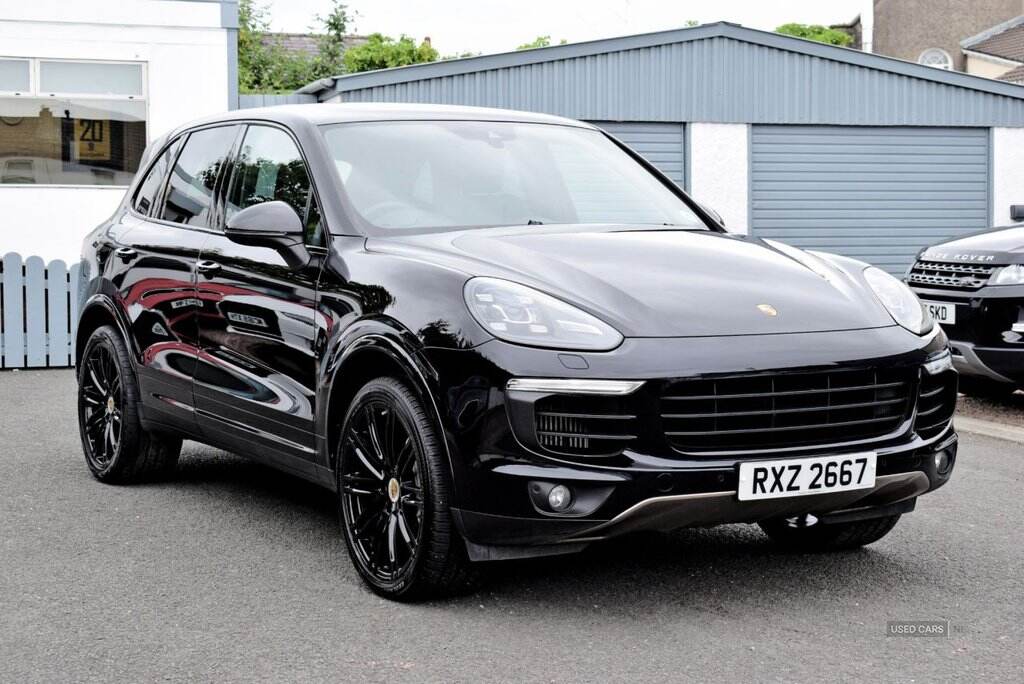 Nov 2017 Porsche Cayenne S Platinum Edition Diesel 5dr Tiptronic S