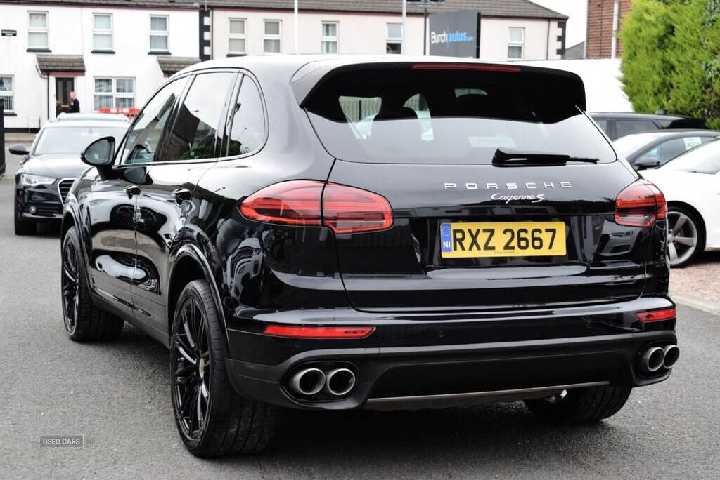 Nov 2017 Porsche Cayenne S Platinum Edition Diesel 5dr Tiptronic S