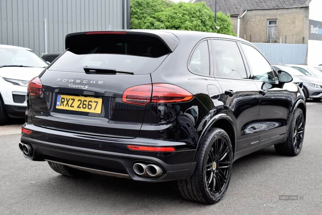 Nov 2017 Porsche Cayenne S Platinum Edition Diesel 5dr Tiptronic S