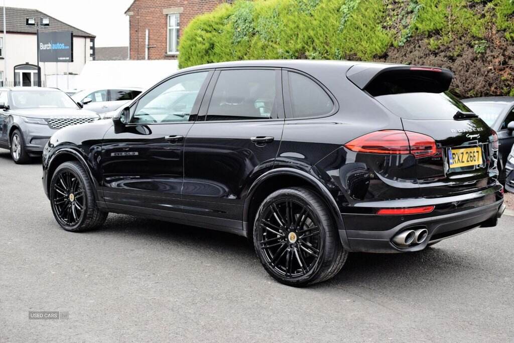 Nov 2017 Porsche Cayenne S Platinum Edition Diesel 5dr Tiptronic S