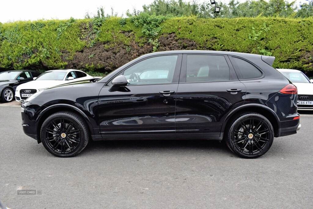 Nov 2017 Porsche Cayenne S Platinum Edition Diesel 5dr Tiptronic S