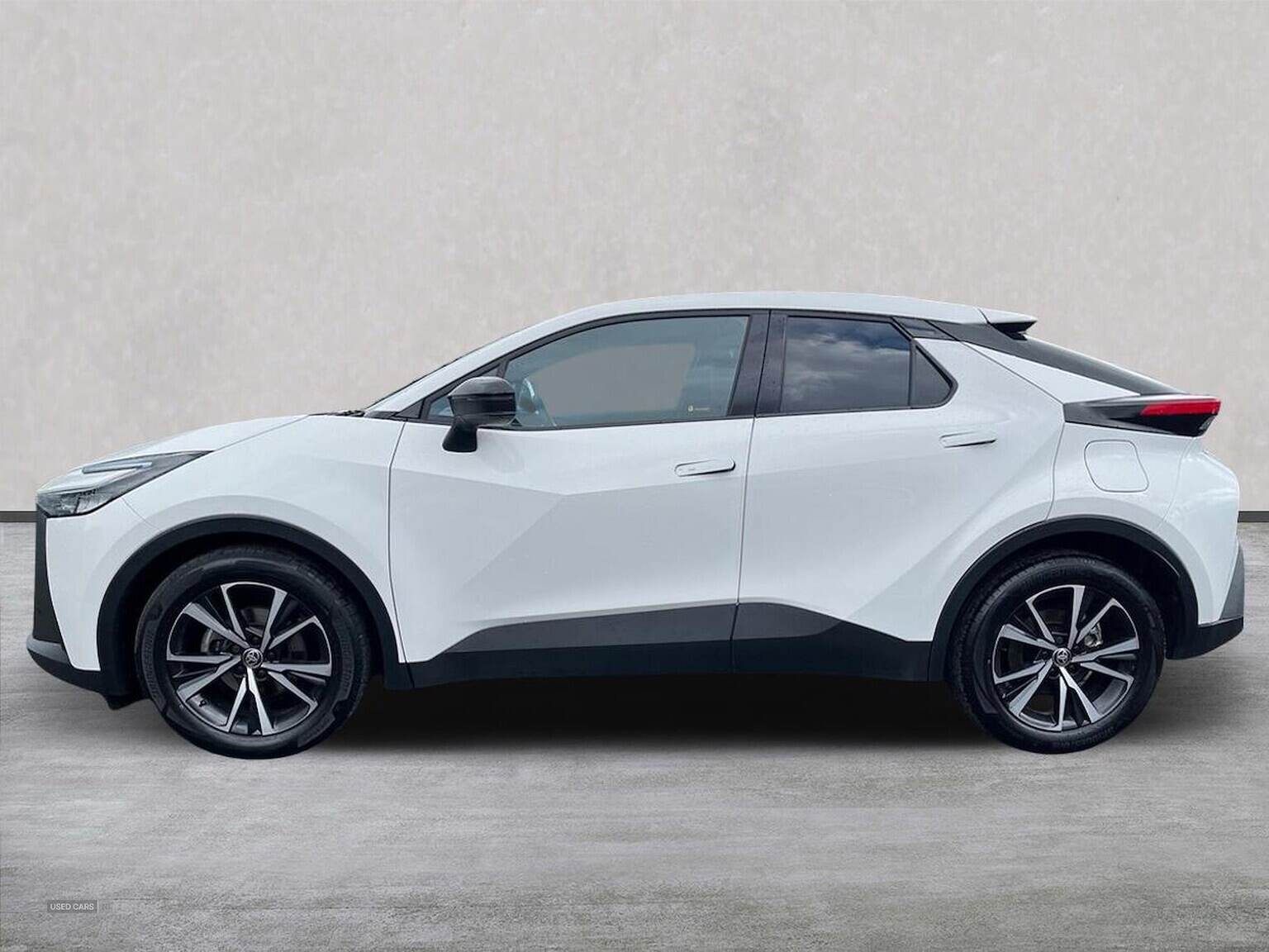 Sep 2024 Toyota C-HR 1.8 Hybrid Design 5Dr Cvt