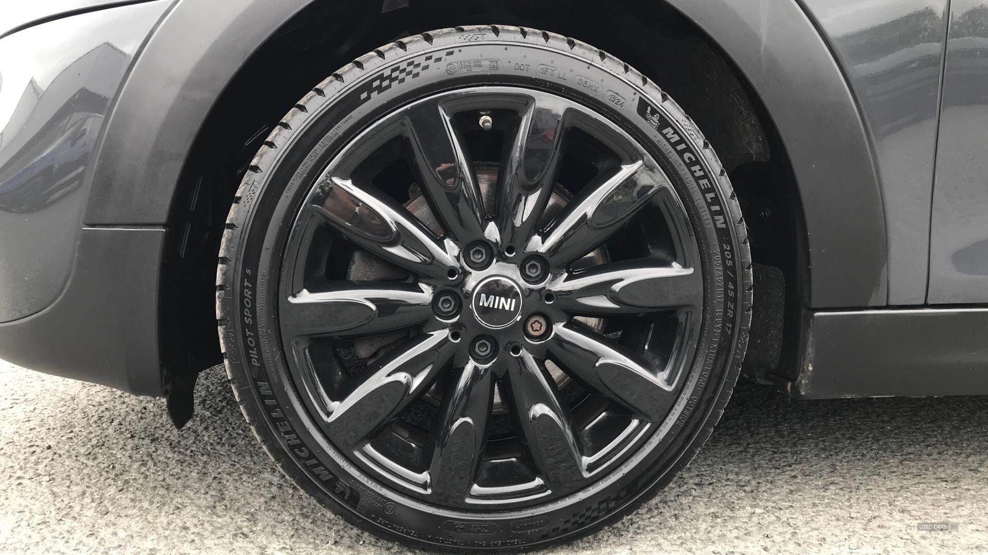  2018 MINI Hatch 5-Door Hatch Cooper S