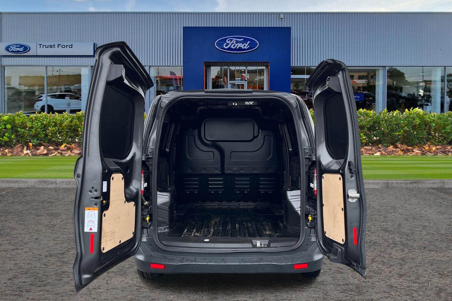Sep 2023 Ford Transit Courier 1.5 TDCi 100ps Limited Van [6 Speed]