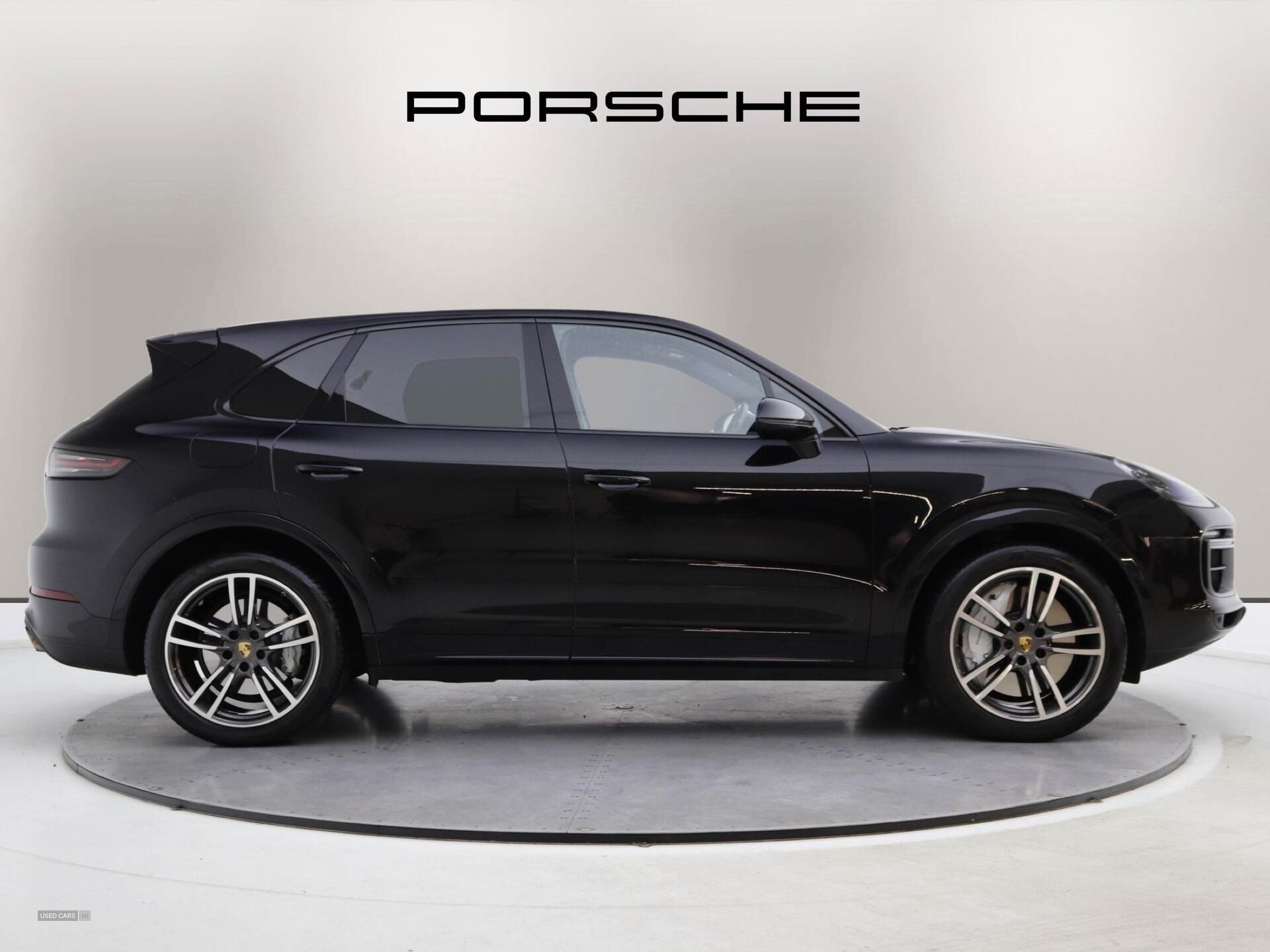 Jun 2018 Porsche Cayenne Turbo 5dr Tiptronic S
