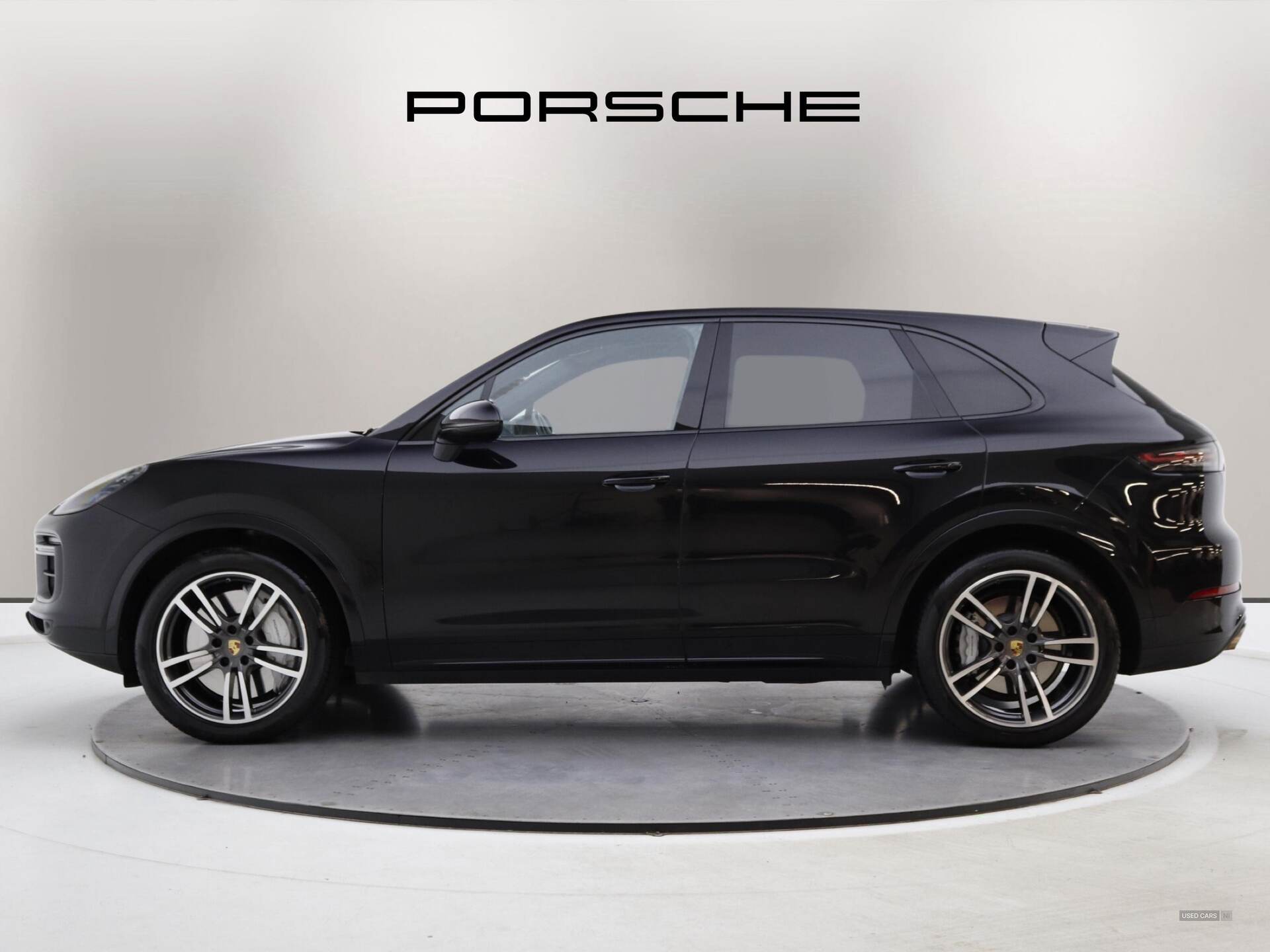 Jun 2018 Porsche Cayenne Turbo 5dr Tiptronic S