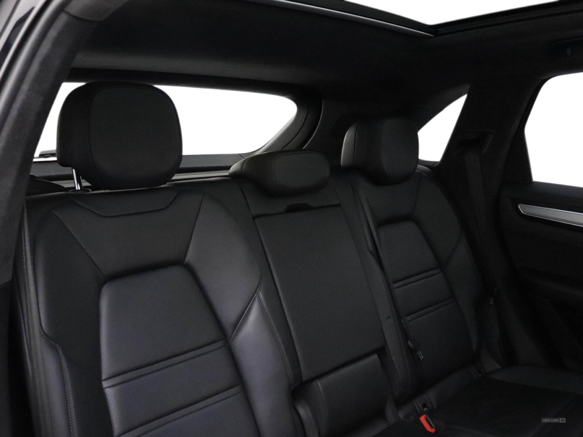 Jun 2018 Porsche Cayenne Turbo 5dr Tiptronic S