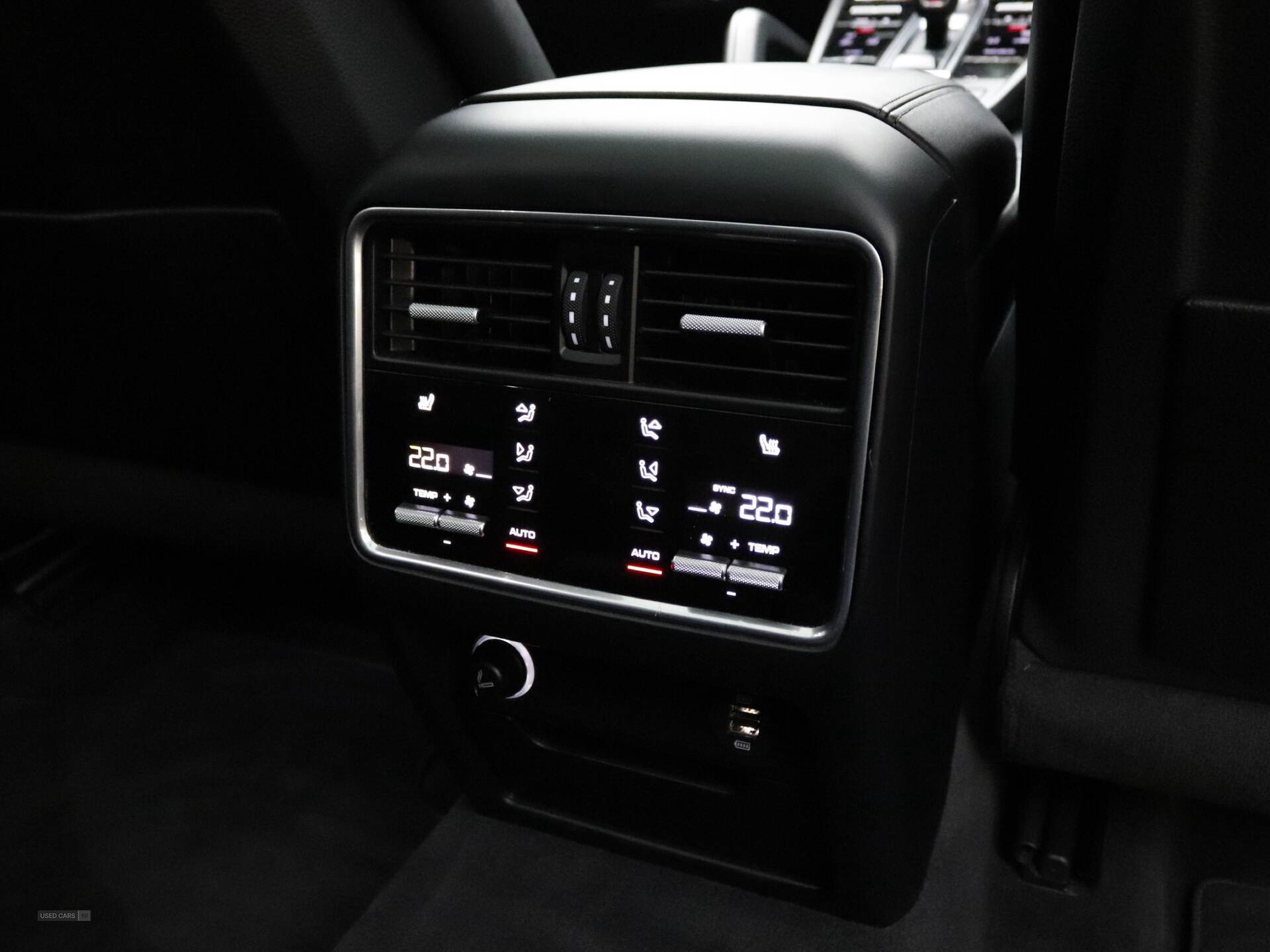 Jun 2018 Porsche Cayenne Turbo 5dr Tiptronic S