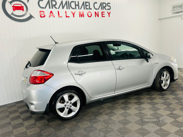 Toyota Auris HATCHBACK in Antrim