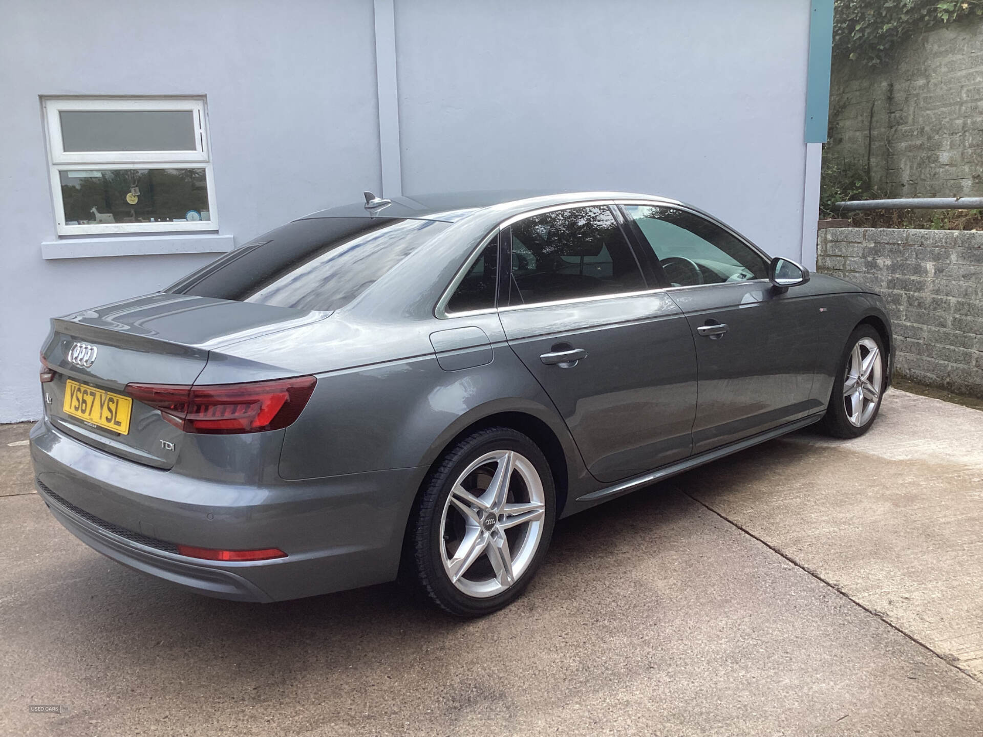 Audi A4 DIESEL SALOON in Down