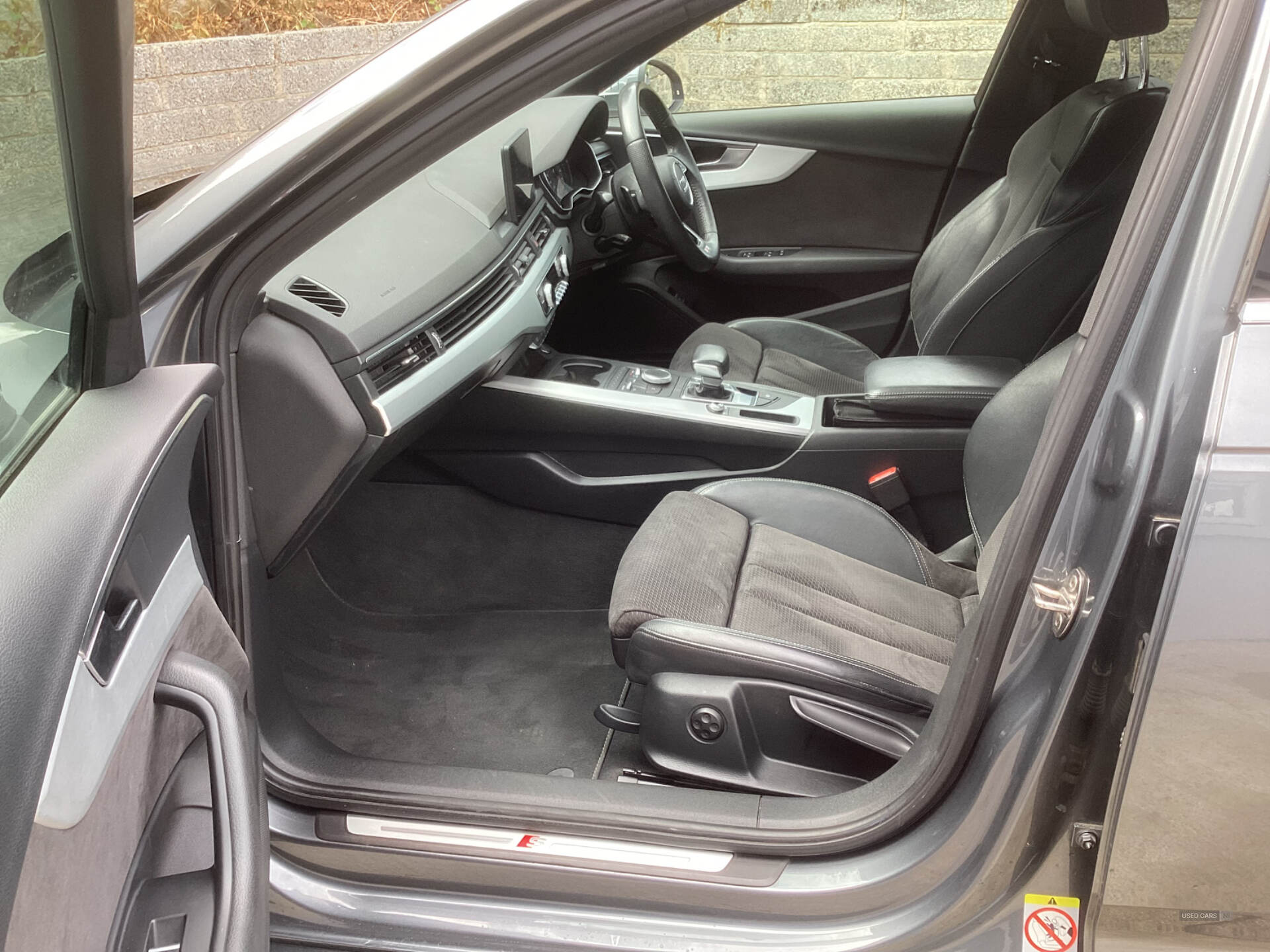 Audi A4 DIESEL SALOON in Down