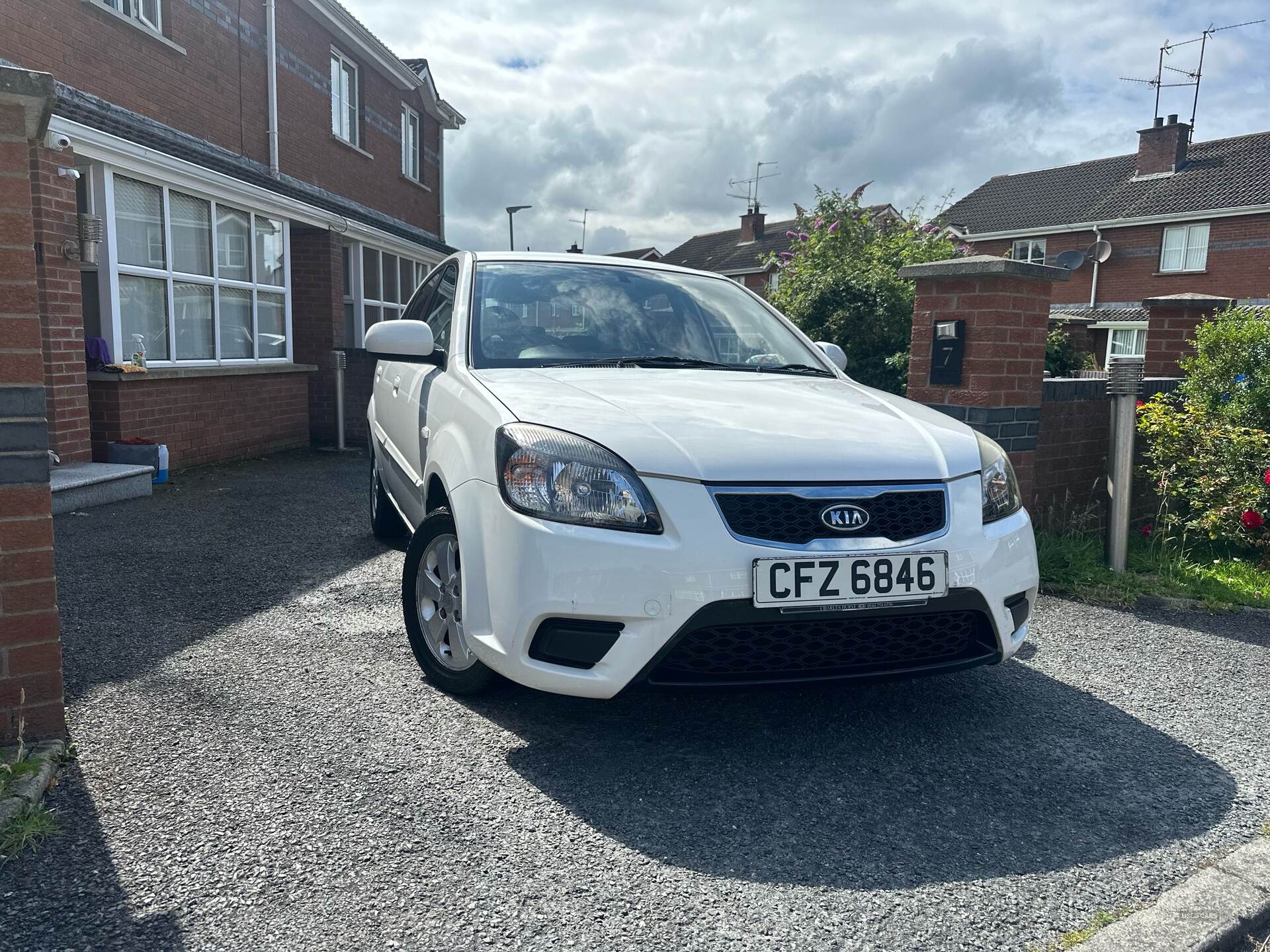 Jun 2010 Kia Rio 1.4 Strike 5dr