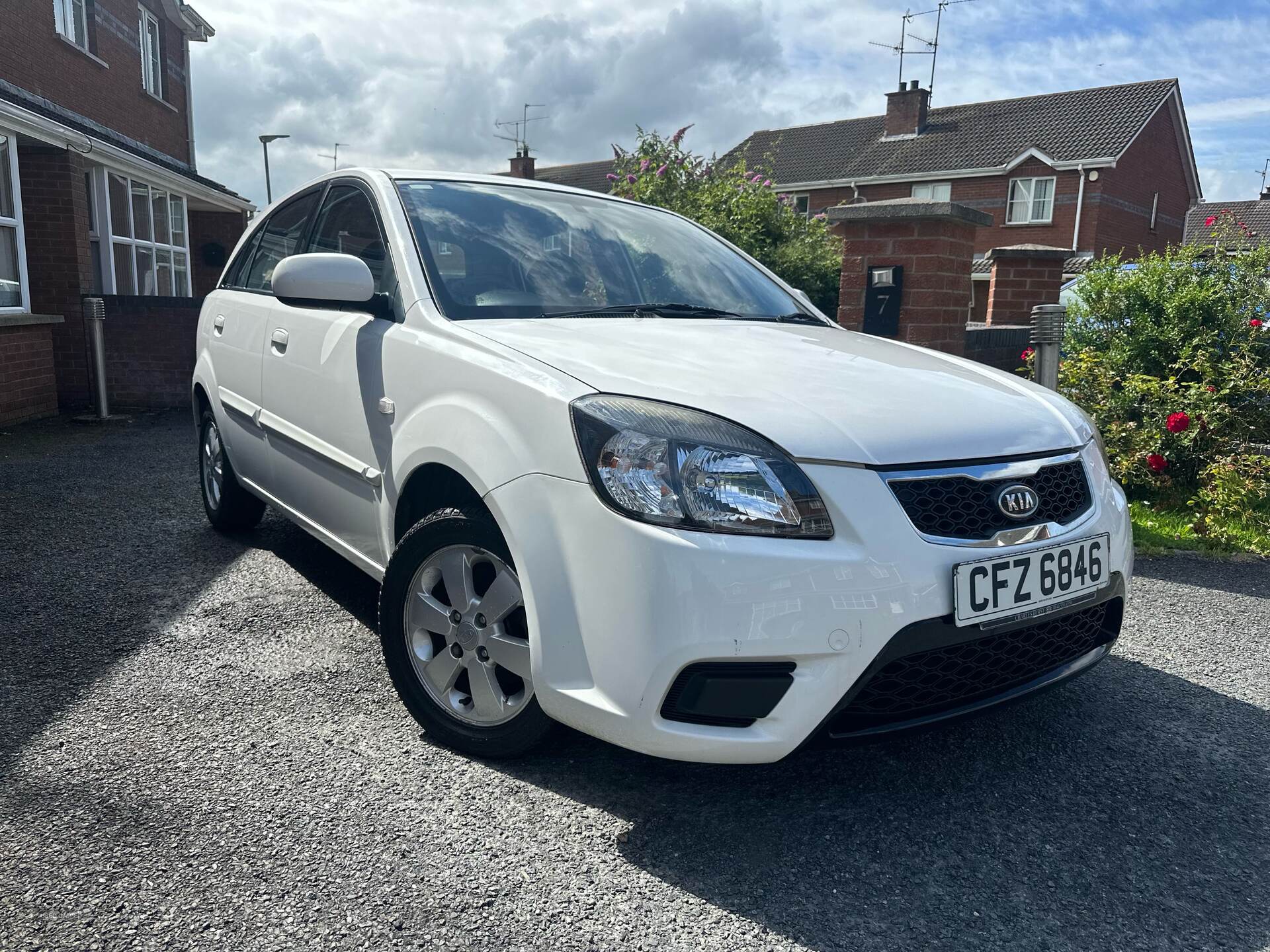 Jun 2010 Kia Rio 1.4 Strike 5dr