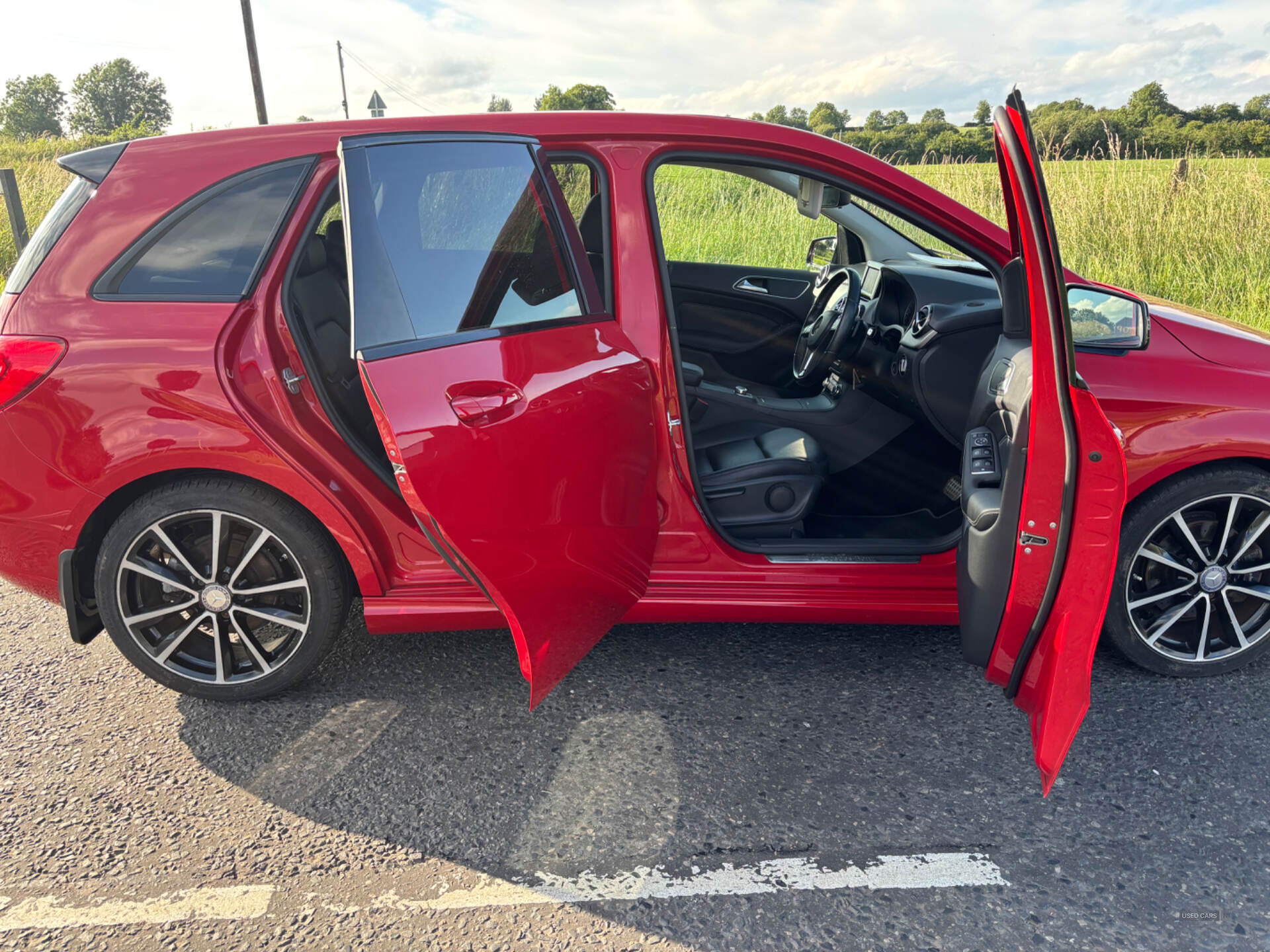Mercedes B-Class DIESEL HATCHBACK in Tyrone