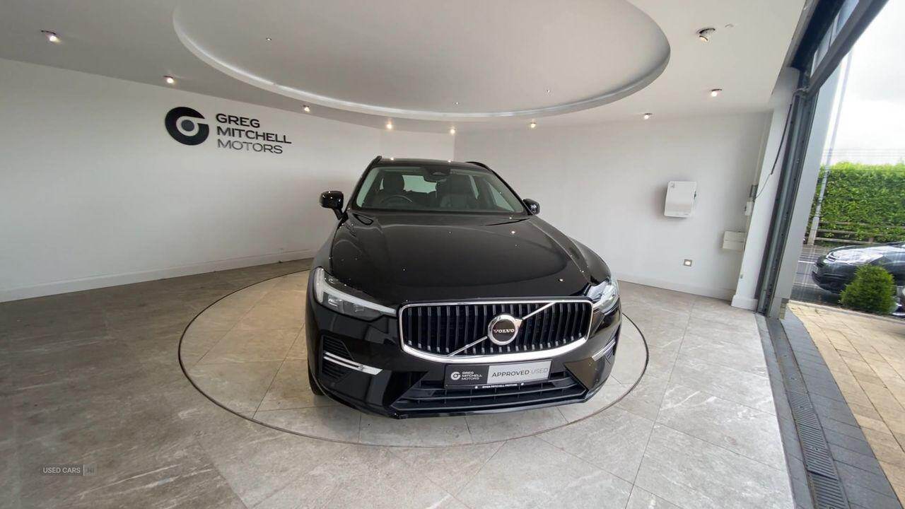 Jan 2022 Volvo XC60 2.0 B4D Momentum 5dr AWD Geartronic