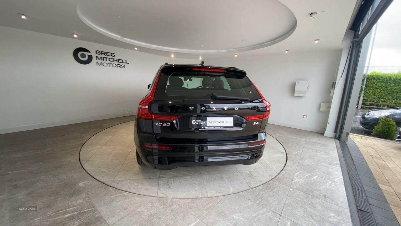Jan 2022 Volvo XC60 2.0 B4D Momentum 5dr AWD Geartronic