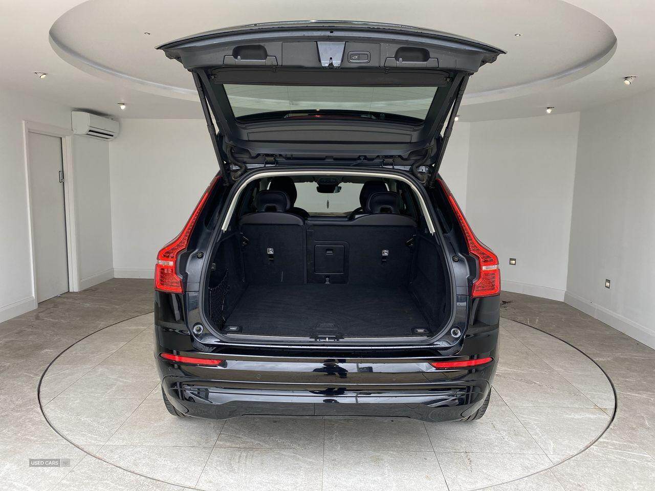 Jan 2022 Volvo XC60 2.0 B4D Momentum 5dr AWD Geartronic