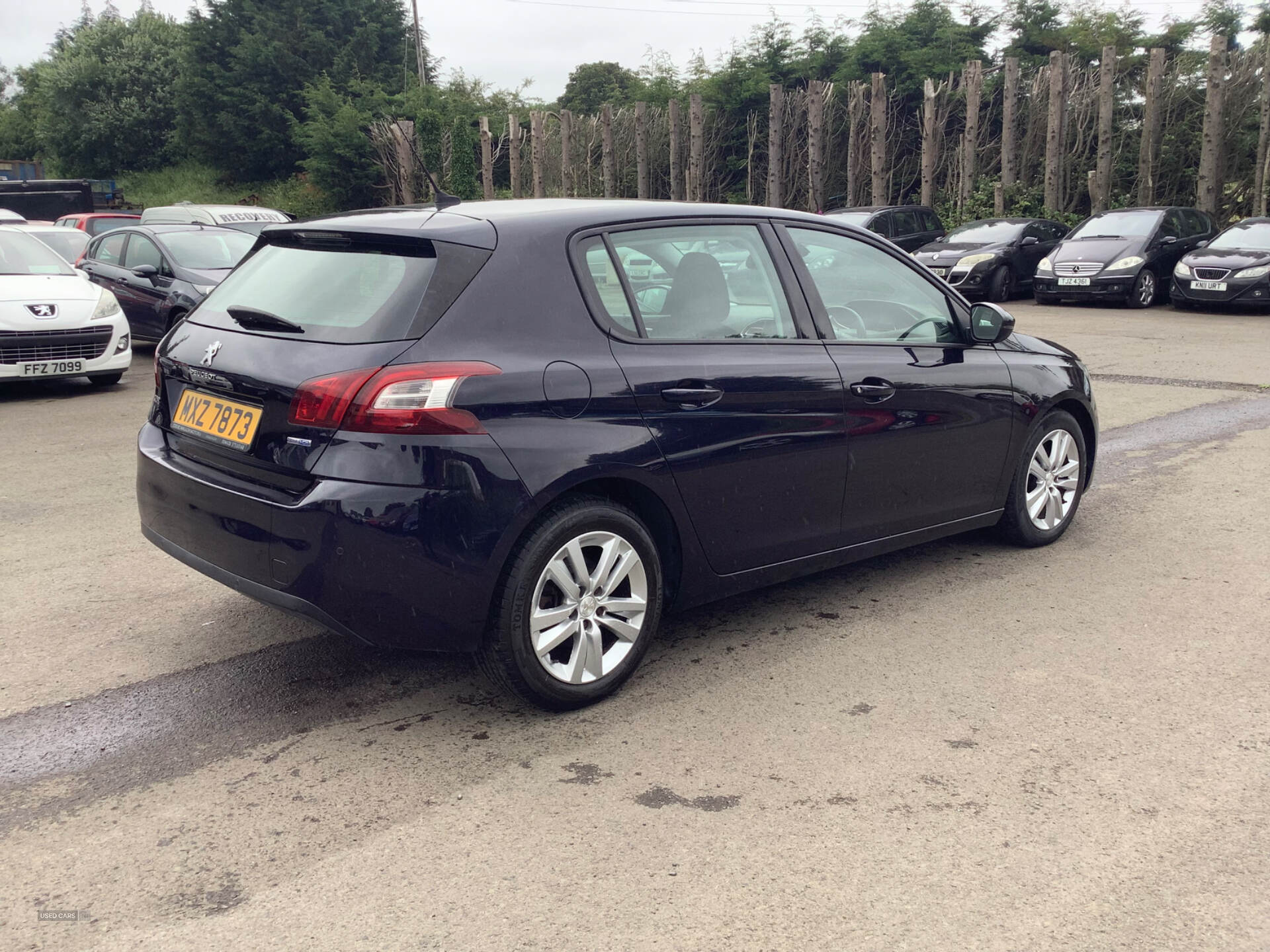 Oct 2015 Peugeot 308 1.6 BlueHDi 120 Active 5dr