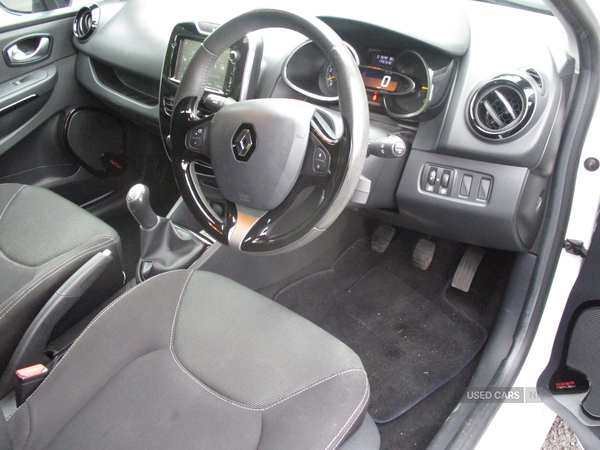 Renault Clio HATCHBACK in Derry / Londonderry