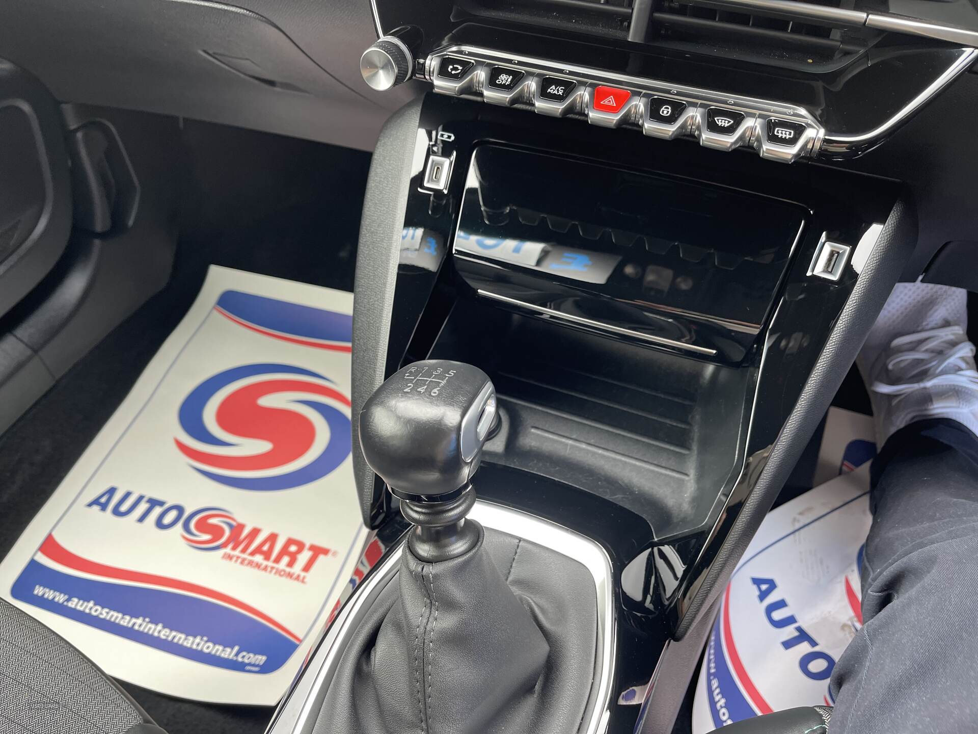 Car Thumbnail 17