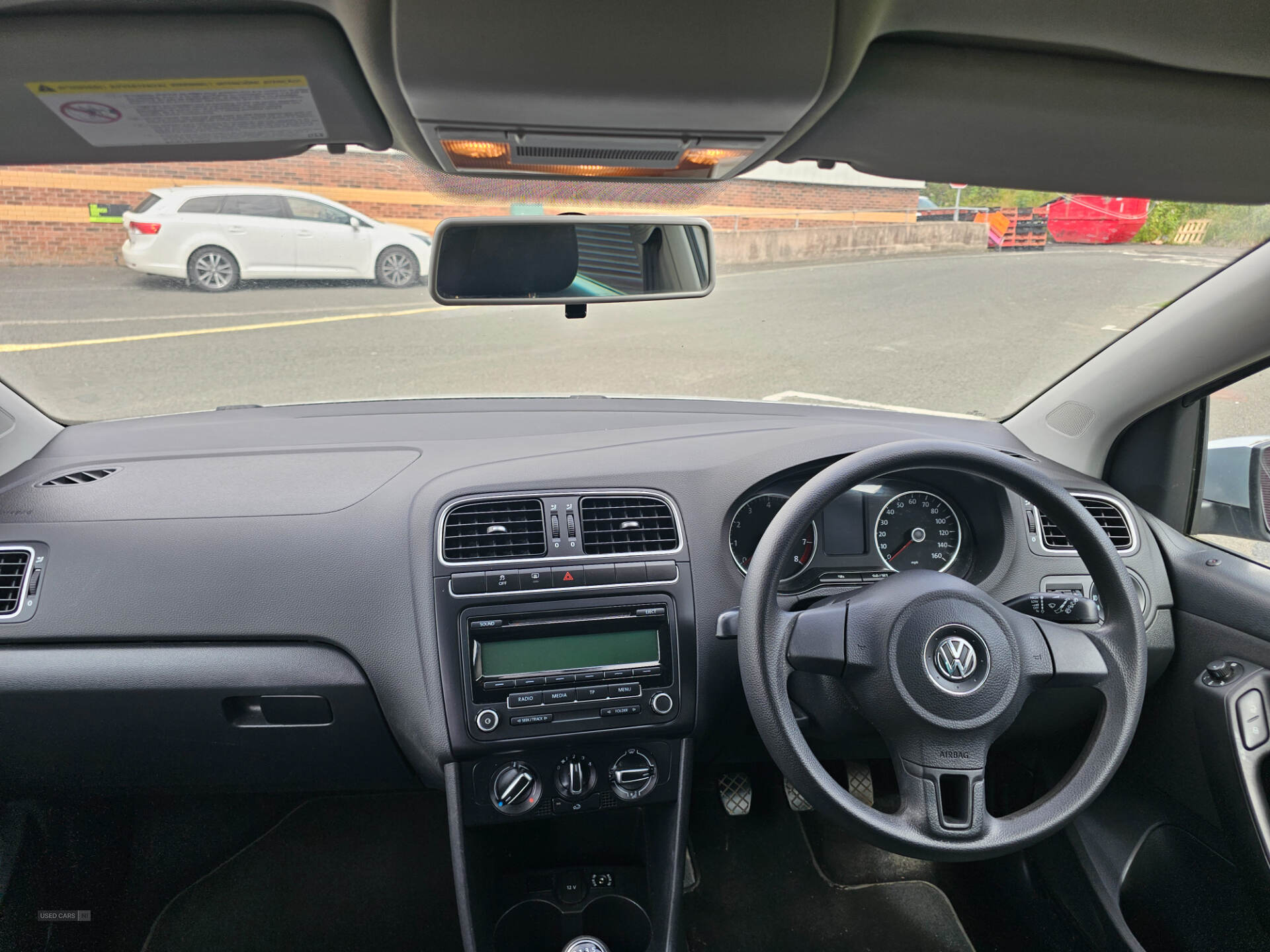 Volkswagen Polo HATCHBACK in Down