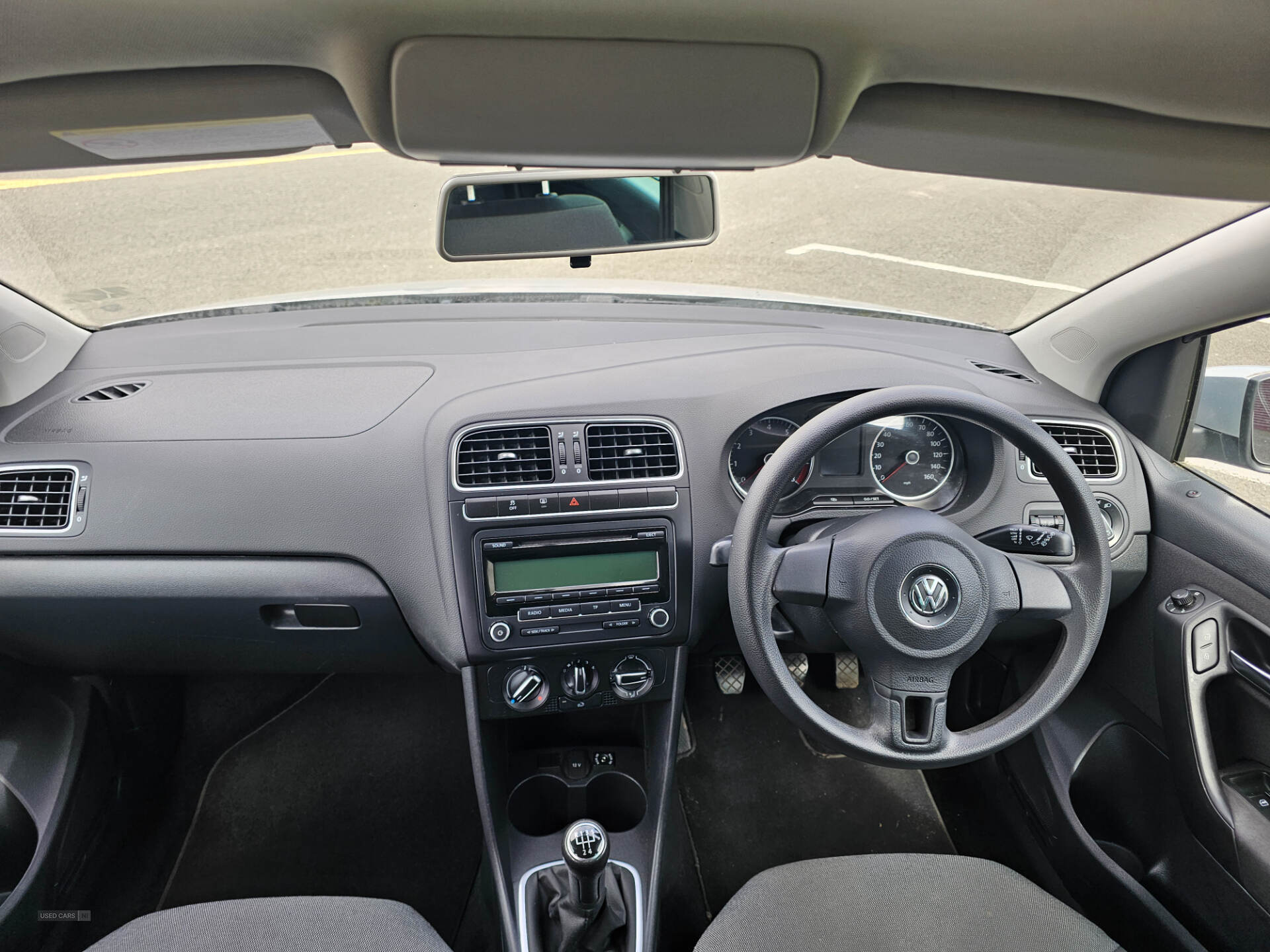 Volkswagen Polo HATCHBACK in Down