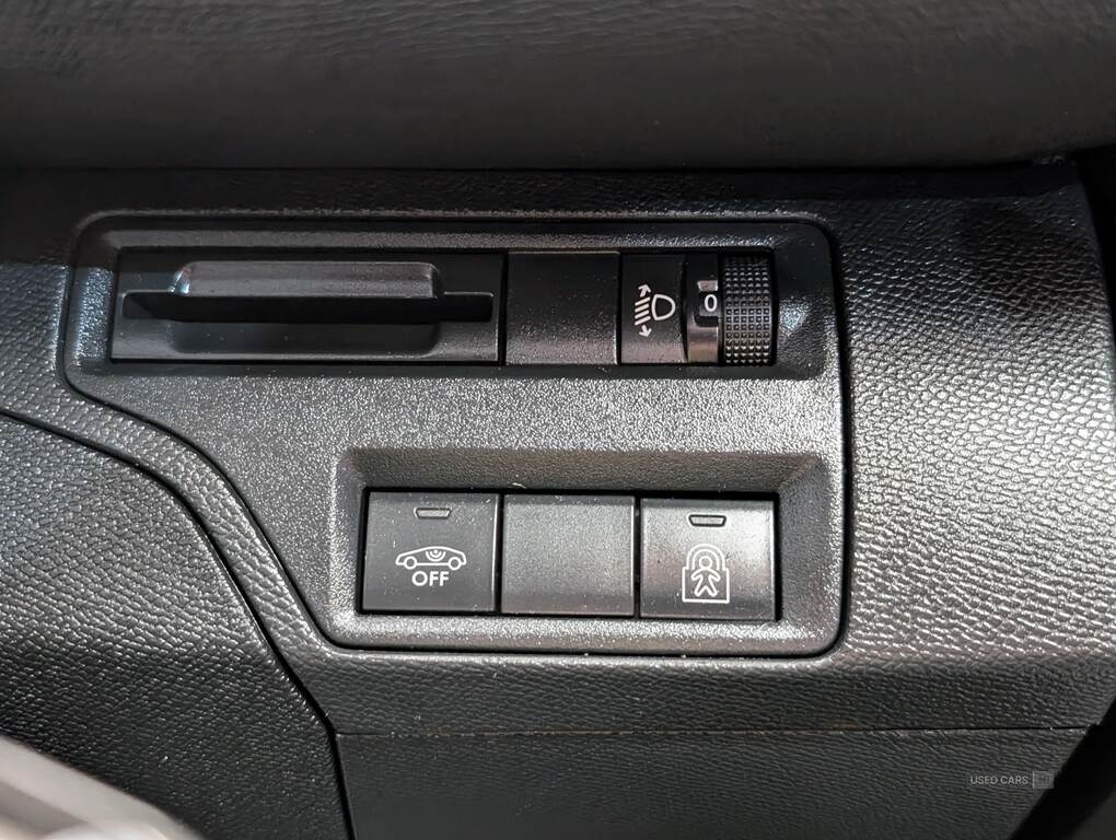 Peugeot 5008 DIESEL ESTATE in Antrim