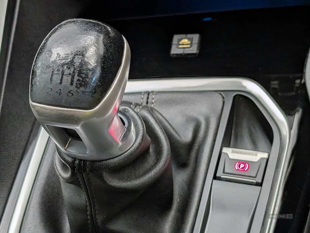 Peugeot 5008 DIESEL ESTATE in Antrim