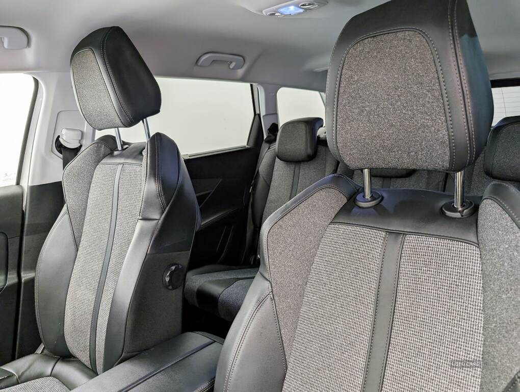 Peugeot 5008 DIESEL ESTATE in Antrim