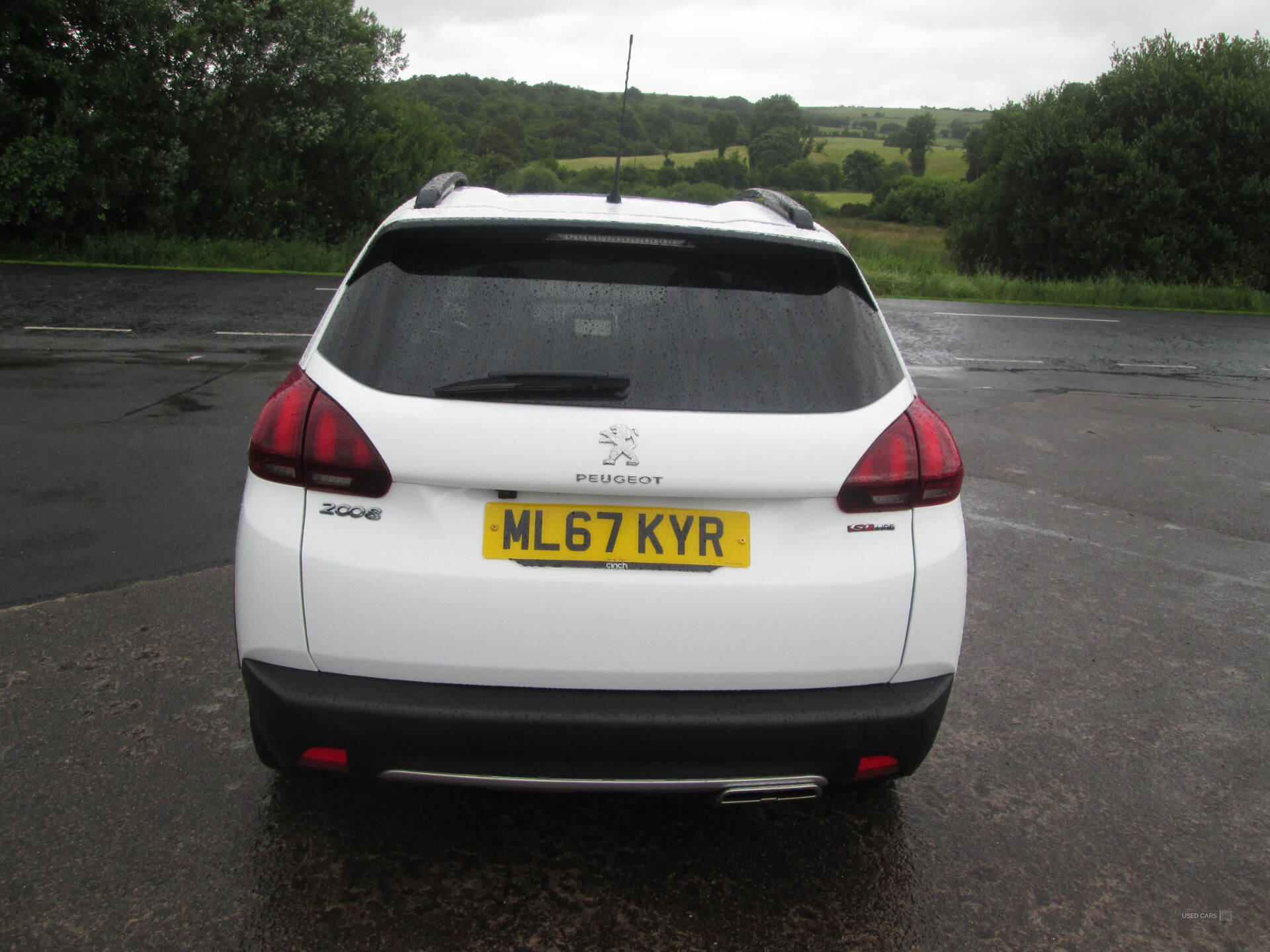 Car Thumbnail 5