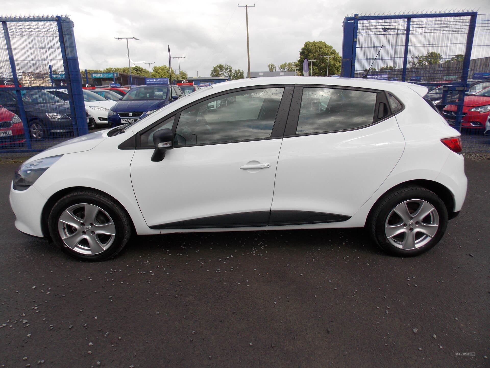 Mar 2016 Renault Clio 1.2 16V Play 5dr