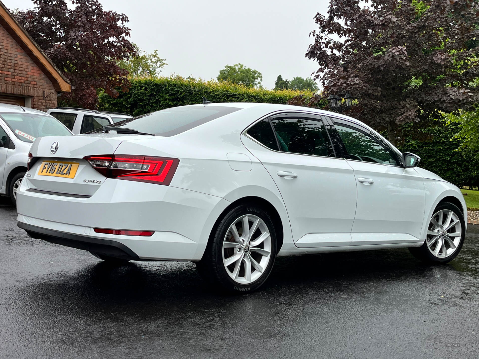 Mar 2016 Skoda Superb 2.0 TDI CR SE L Executive 5dr