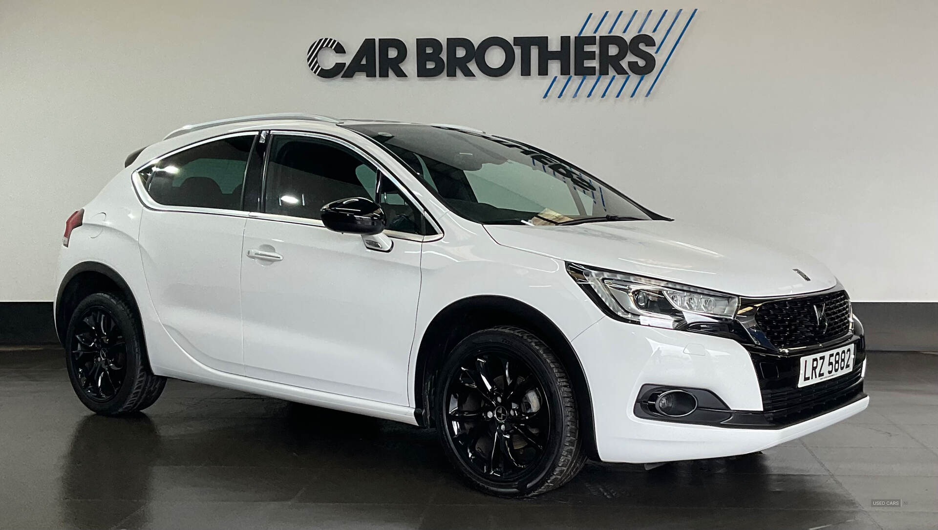 Oct 2016 DS 4 1.6 BlueHDi Crossback 5dr
