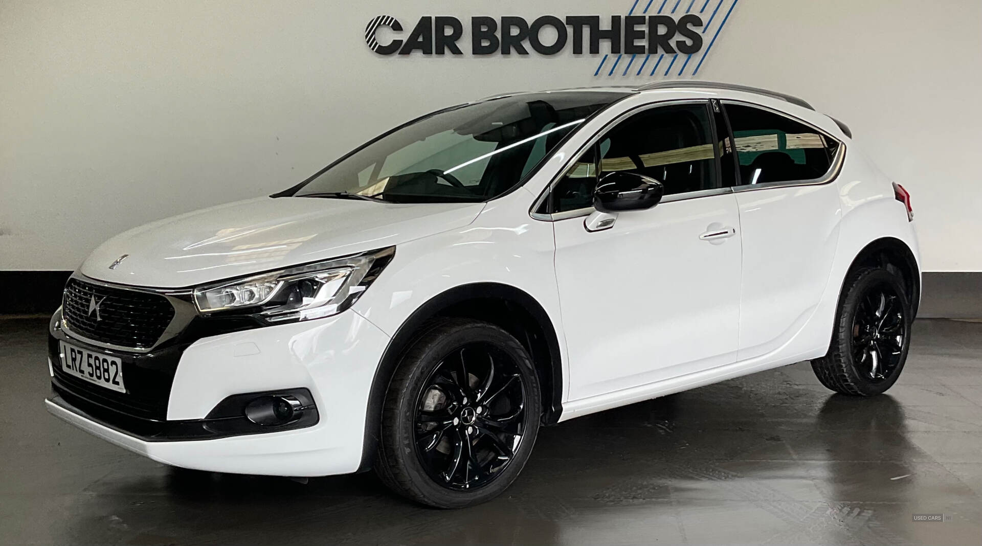 Oct 2016 DS 4 1.6 BlueHDi Crossback 5dr