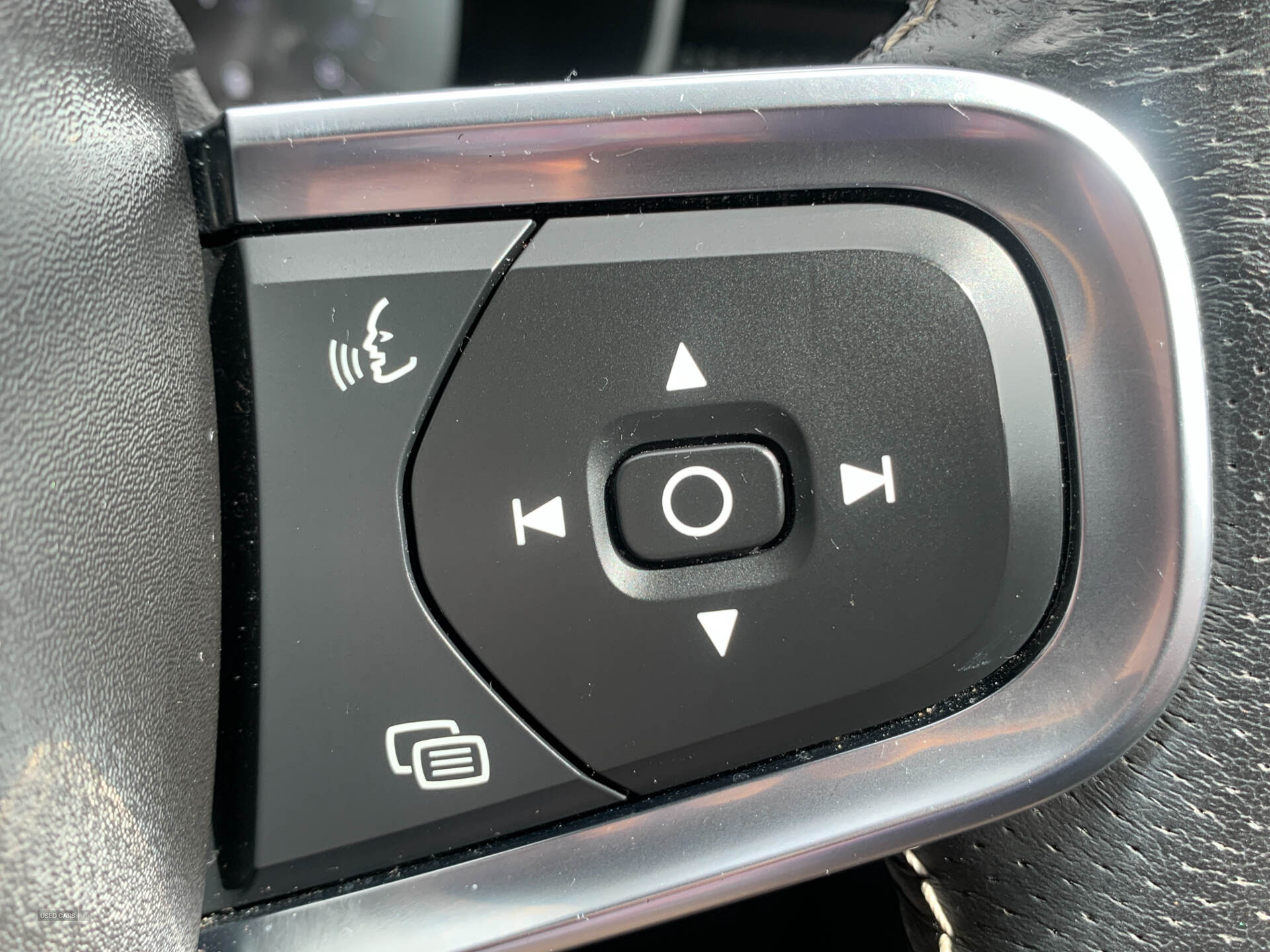 Volvo XC40 ESTATE in Antrim
