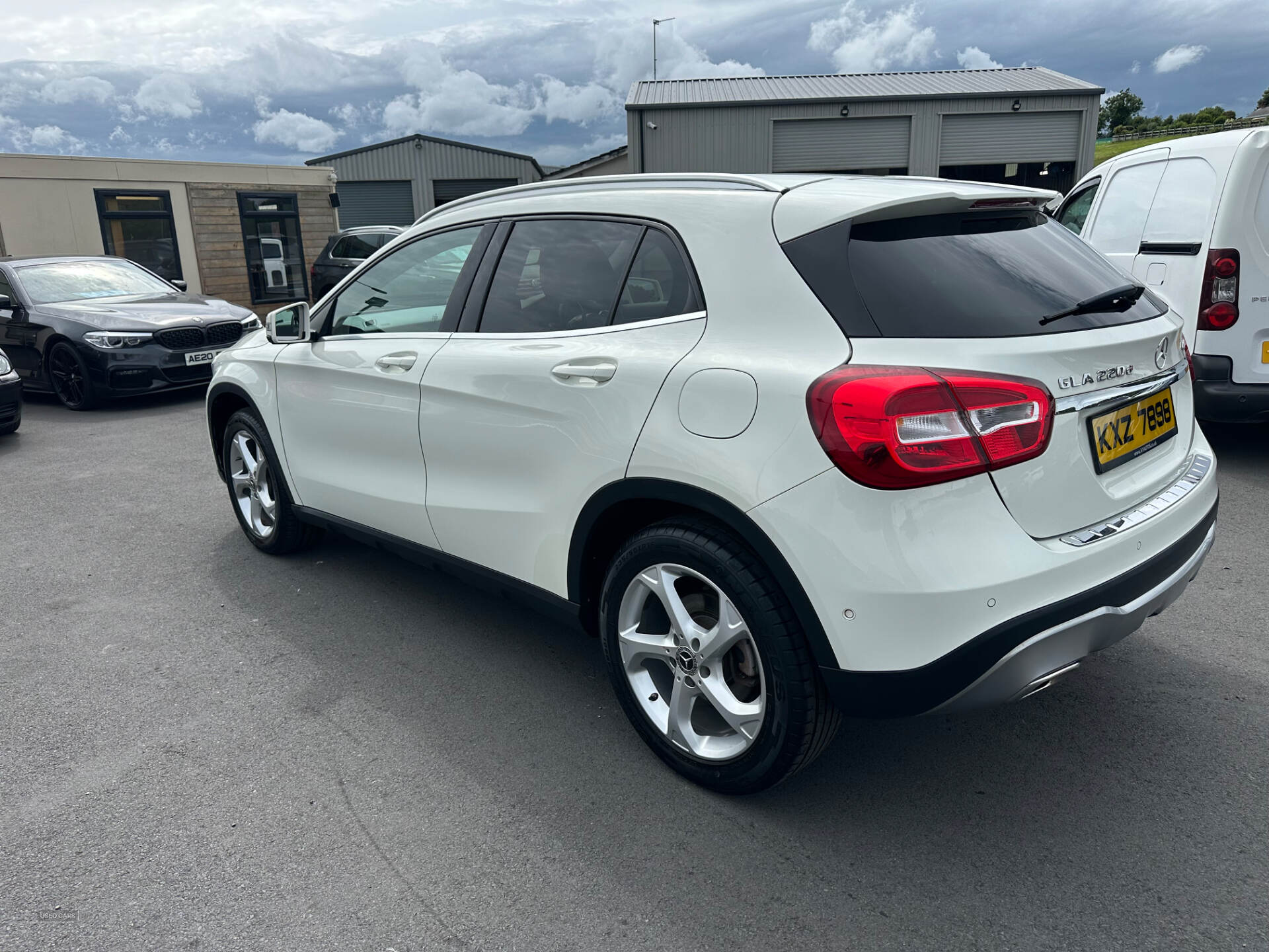 Mercedes GLA-Class DIESEL HATCHBACK in Down