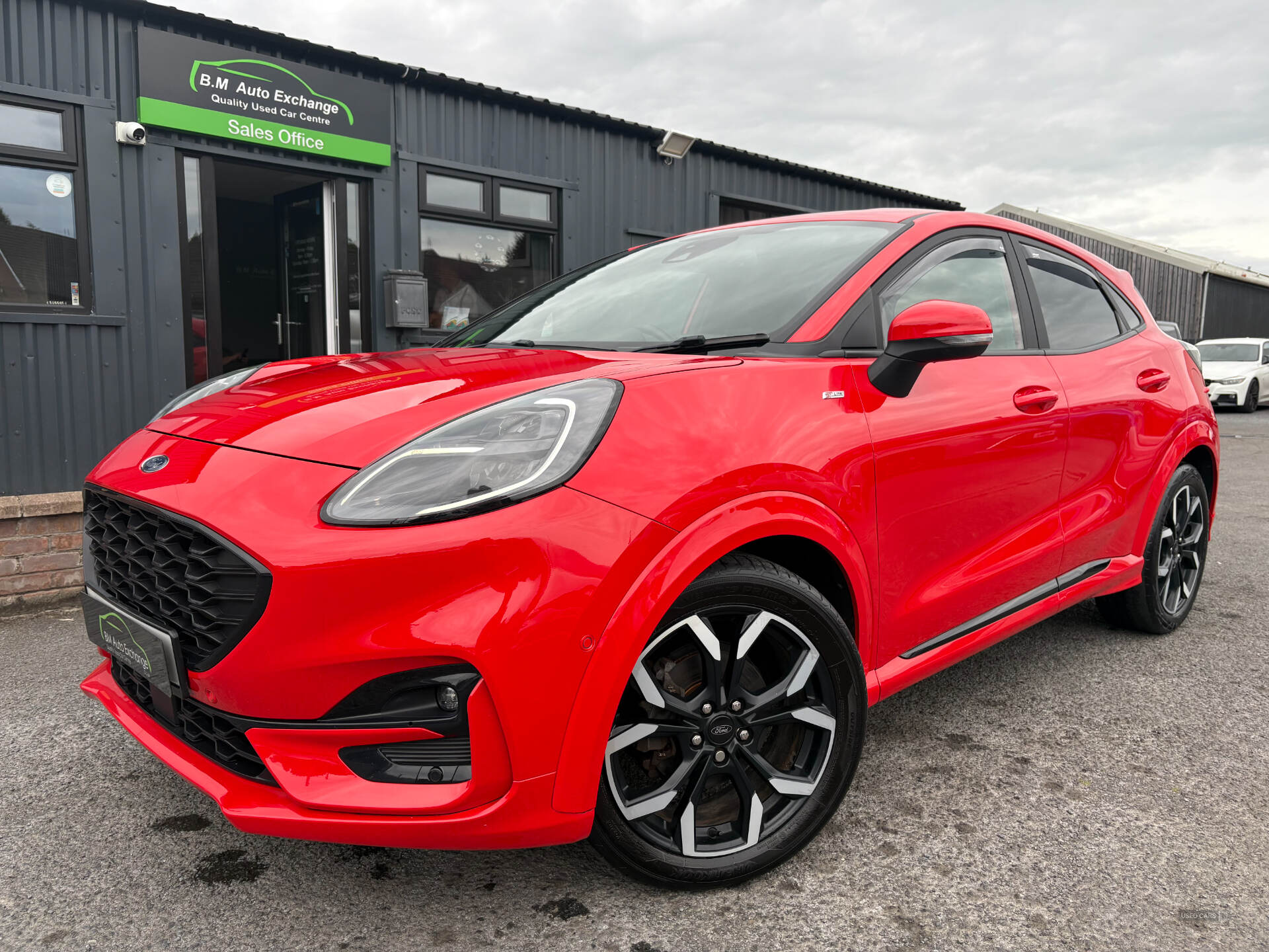 Ford Puma HATCHBACK SPECIAL EDITIONS in Down