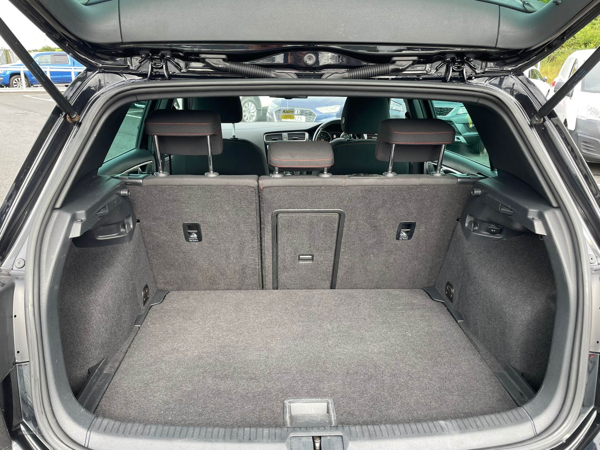 Car Thumbnail 6