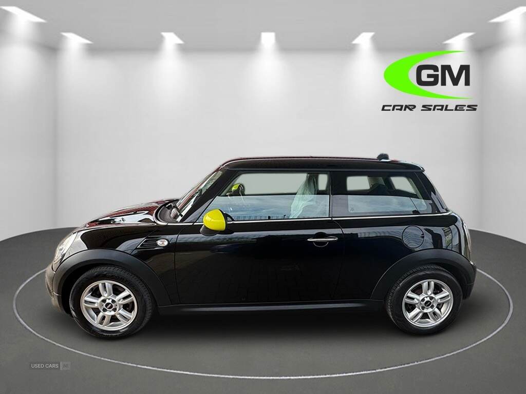Dec 2013 MINI Hatch 1.6 Cooper D 3dr