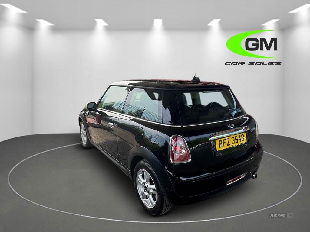 Dec 2013 MINI Hatch 1.6 Cooper D 3dr