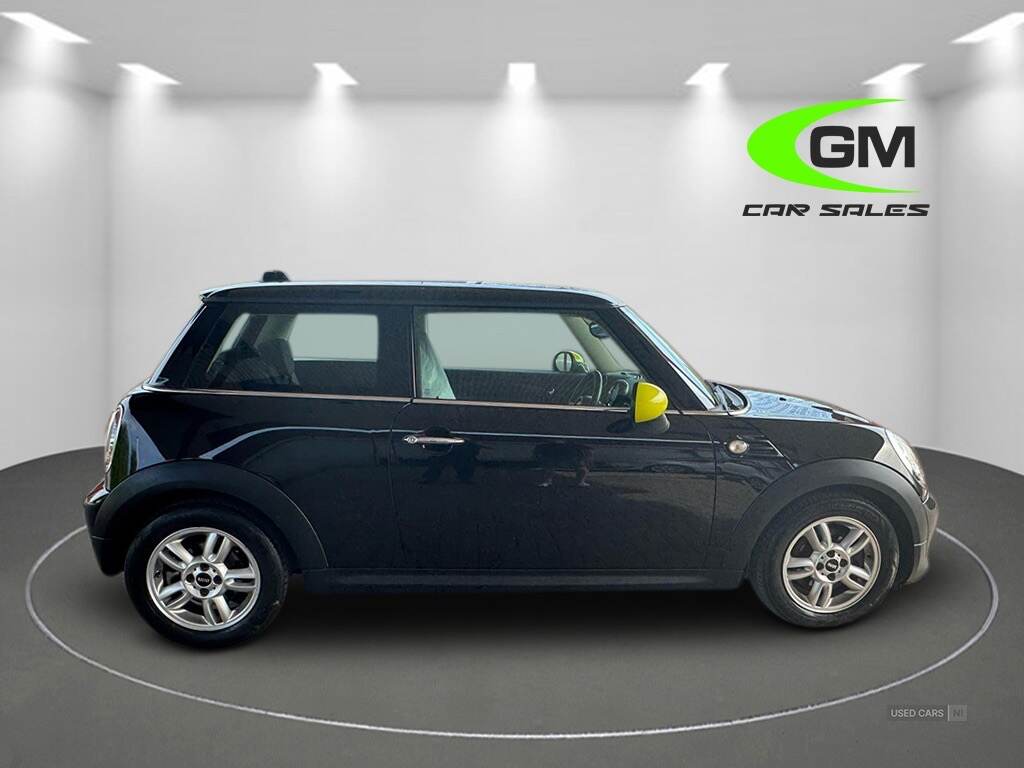 Dec 2013 MINI Hatch 1.6 Cooper D 3dr