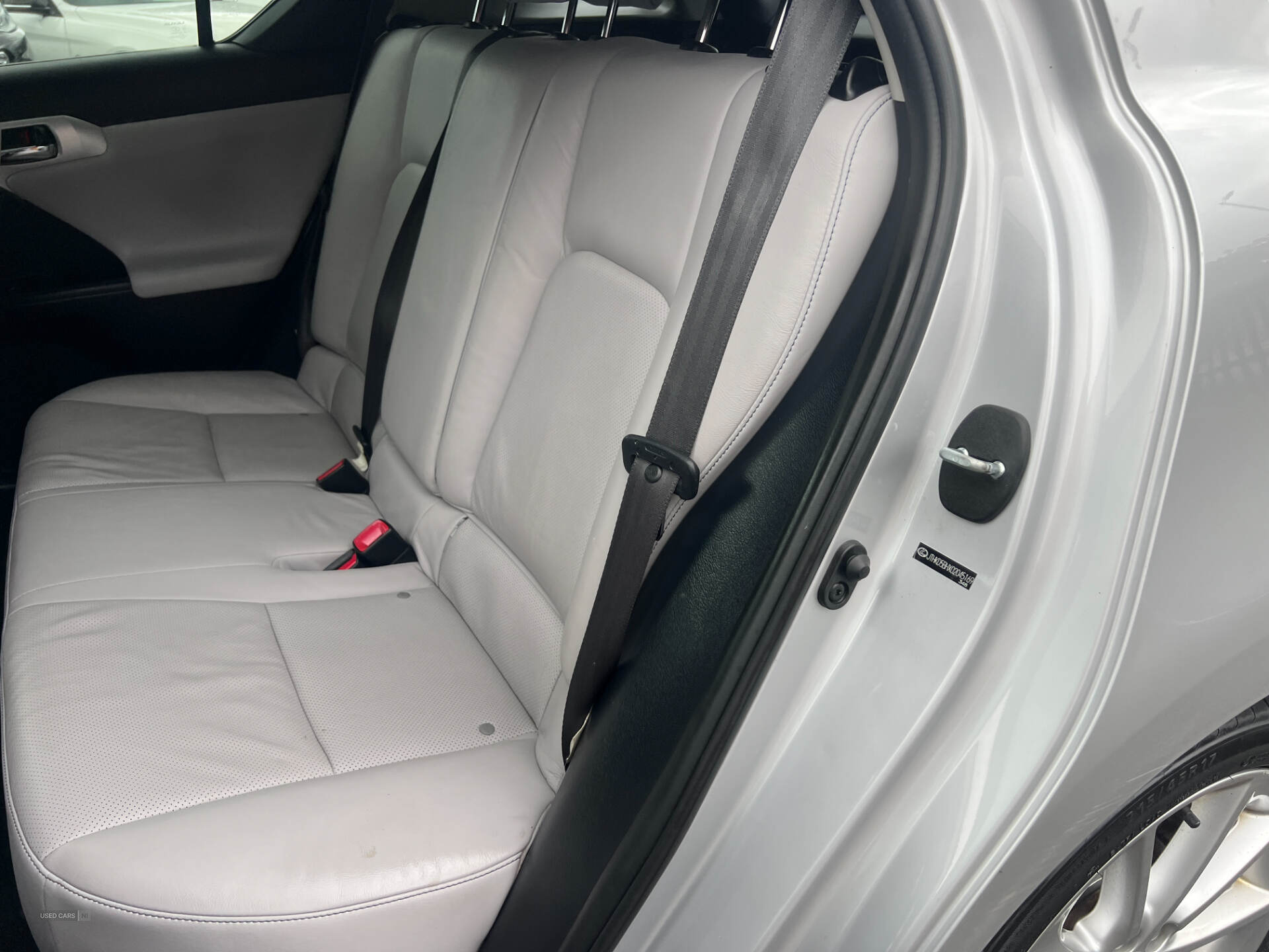 Oct 2011 Lexus CT 200h 200h 1.8 SE-L 5dr CVT Auto