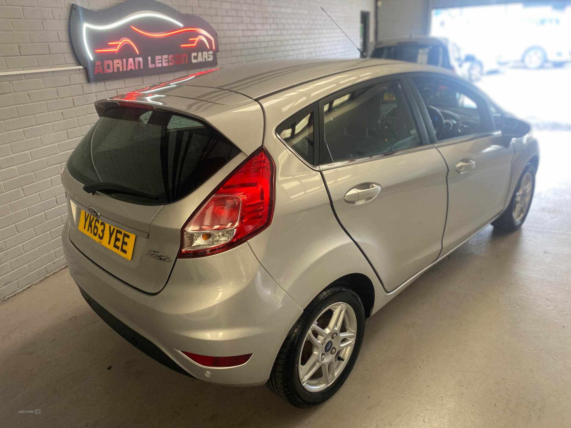 Sep 2013 Ford Fiesta 1.6 Zetec 5dr Powershift