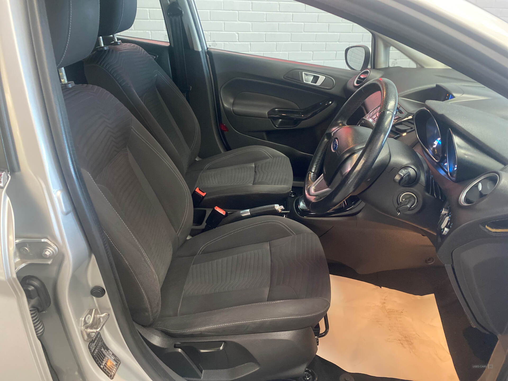 Sep 2013 Ford Fiesta 1.6 Zetec 5dr Powershift