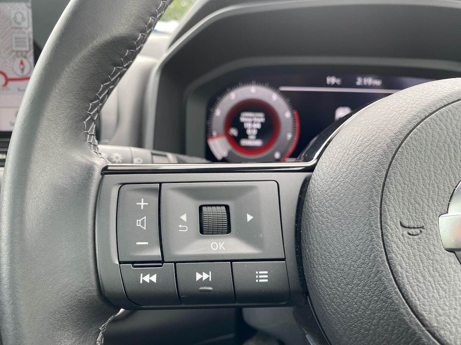 Dec 2021 Nissan Qashqai 1.3 Dig-T Mh N-Connecta [Glass Roof] 5Dr